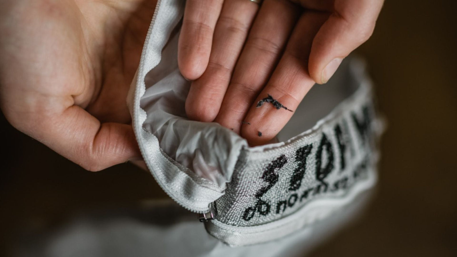 Mikroplastik in der Kleidung - Blattwende