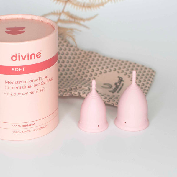 Menstruationstasse verschiedene GrößenBlattwende