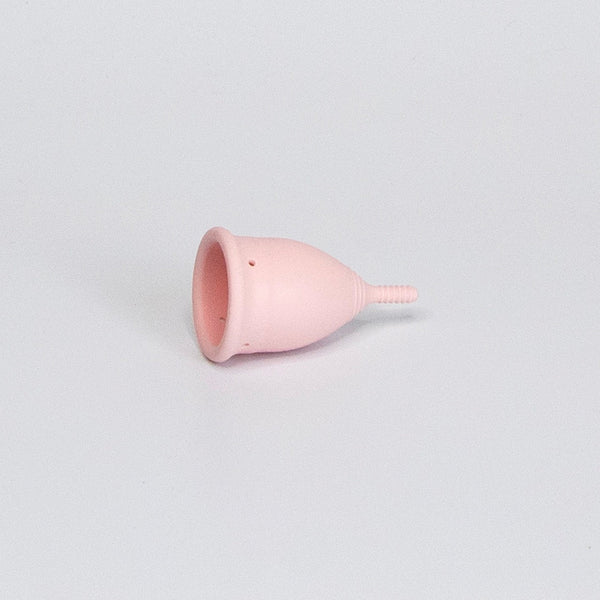 Menstruationstasse verschiedene GrößenBlattwende